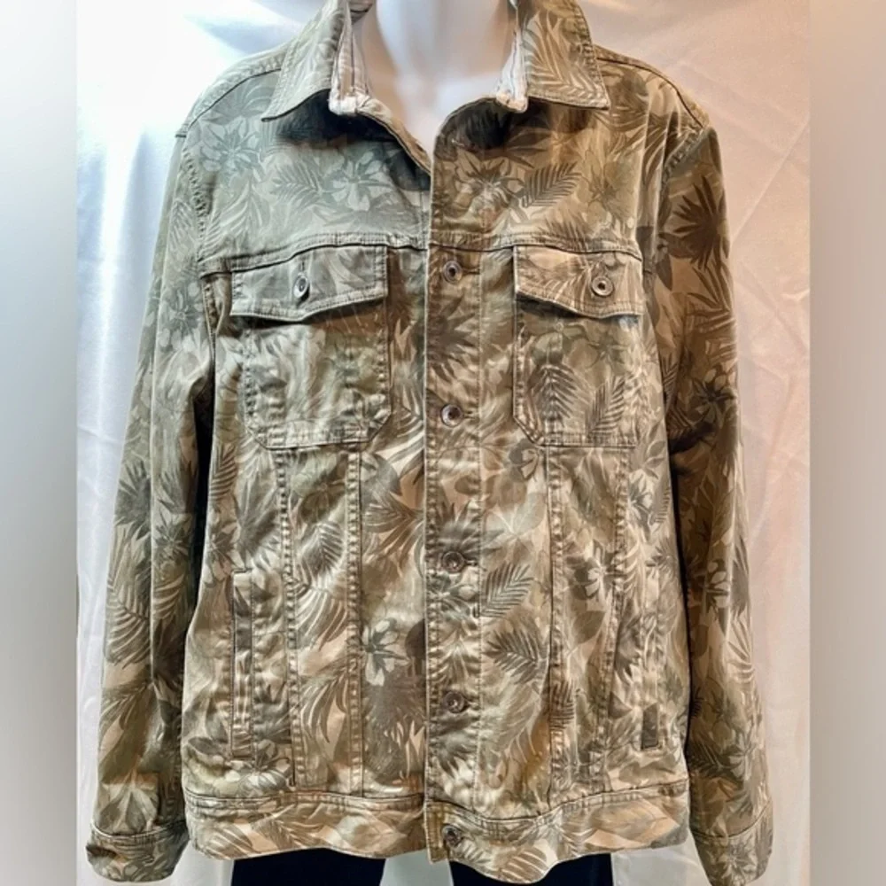 Tommy Bahama Large Boracay Como Camo Trucker Jacket 380 Tea‎ Leaf green